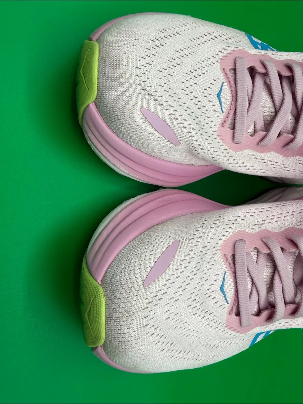 Hoka One One Bondi 8 Women’s Pink Athletic Running Shoes Sneakers FE1224G SZ 9